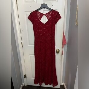 Size 16 Red Gown